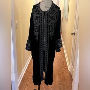 Johnny Was Black velvet and Gray Embroidered Robe
